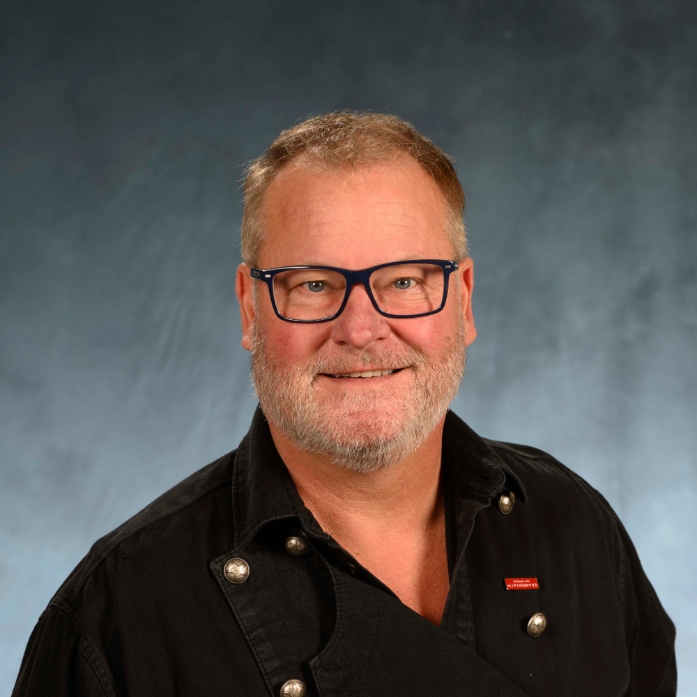 Meet your Posher, Douglas